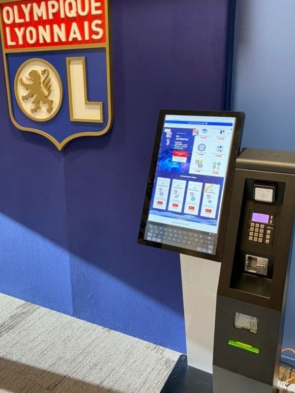 Borne Olympique Lyonnais Billetterie Cashless Merchandising